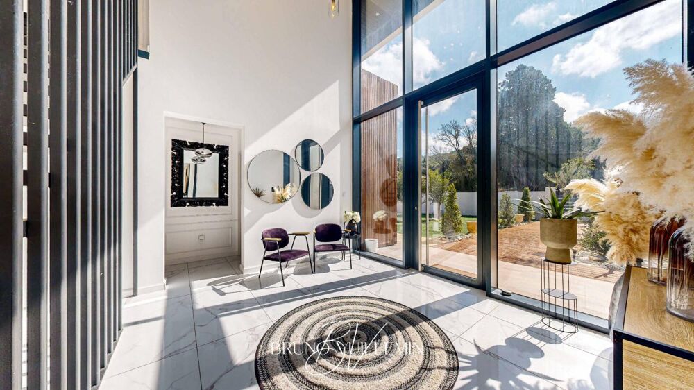 Vente Villa VILLA D'ARCHITECTE de  202m Hab. sur 998m DE TERRAIN avec PISCINE et GARAGE Carcassonne