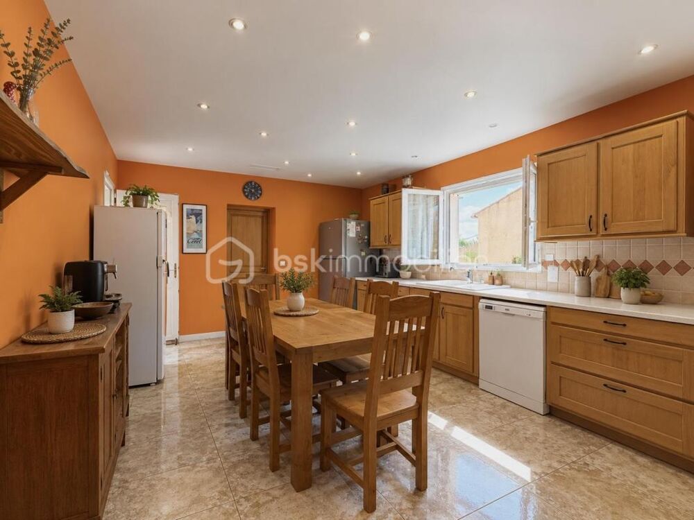 Vente Villa Villa T4 de 110 m2 de plain-pied non mitoyenne édifiée sur une parcelle de 602 m2 Nimes