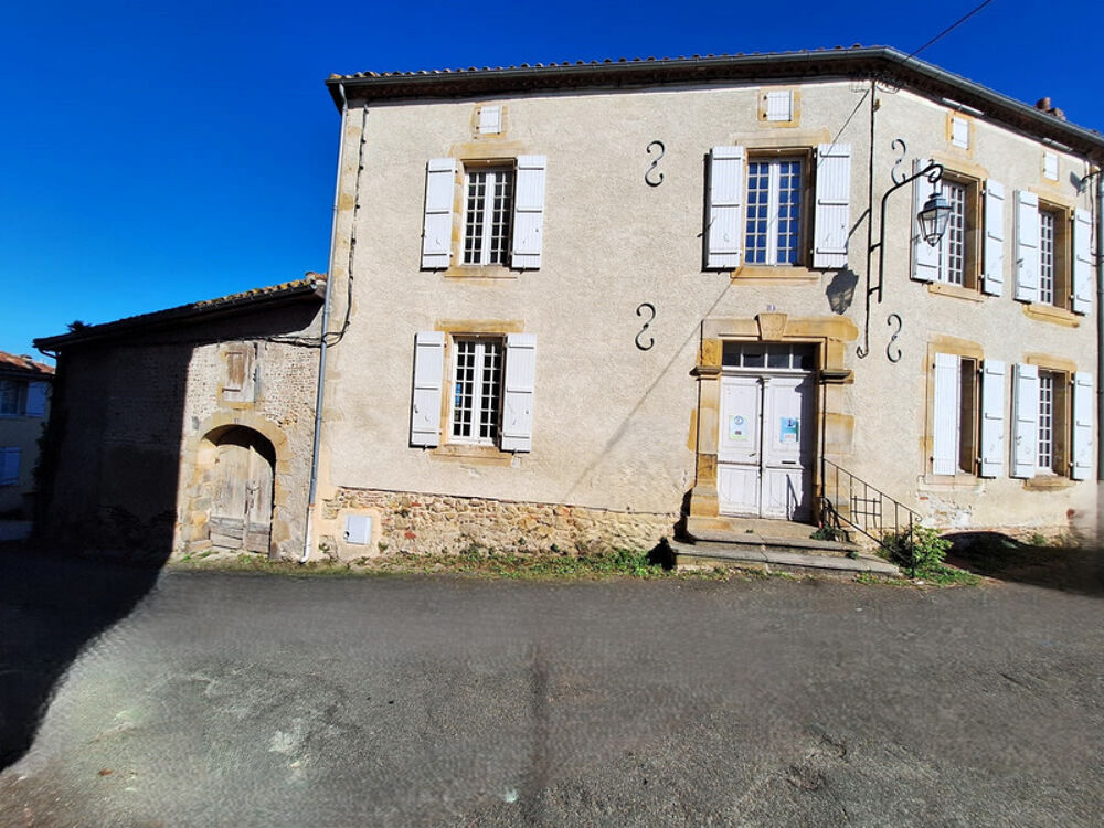Bâtisse de caractère 247 m²  Riscle centre