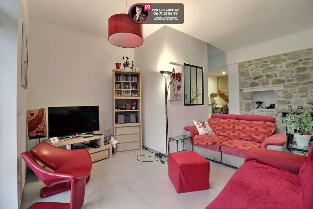 Montagnole, grange rénovée et spacieuse, 166 m2 , 4 chambres