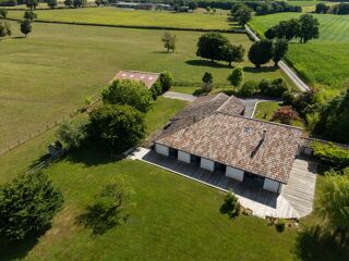  Propriété/château à vendre 8 pièces 352 m²