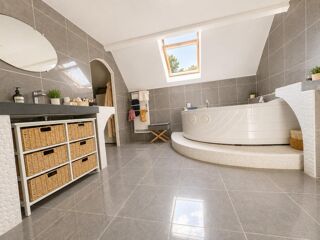 Maison à vendre 9 pièces 279 m²