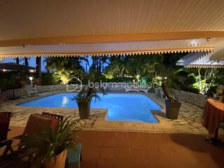  Villa � vendre 5 pi�ces 211 m�