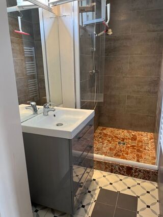  Appartement à louer 2 pièces 46 m²