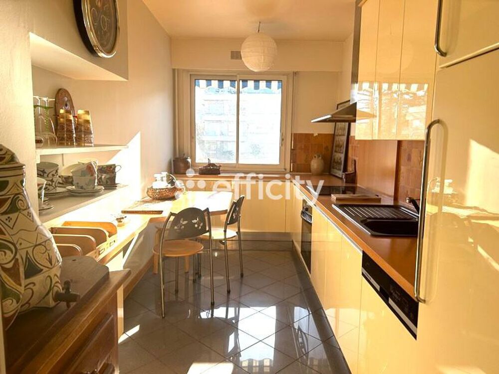 Appartement a vendre  - 5 pièce(s) - 142 m2 - Surfyn