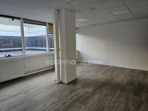   bureau de 37 m2 à vendre à Cergy au prix de 74000 euros 