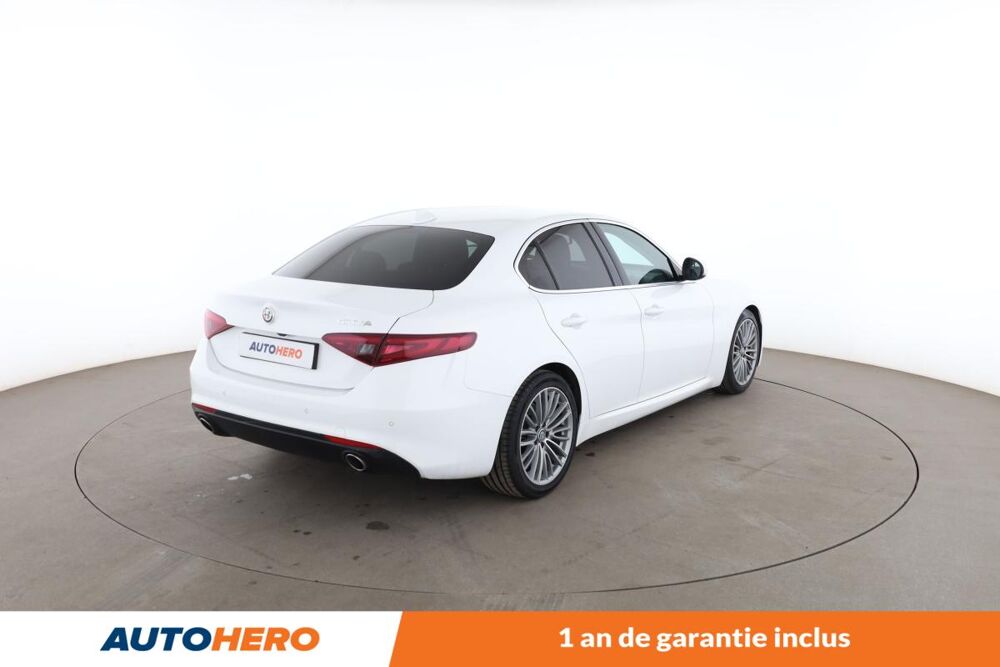 Giulia 2.2 Lusso AT8 180 ch 2017 occasion 92130 Issy-les-Moulineaux