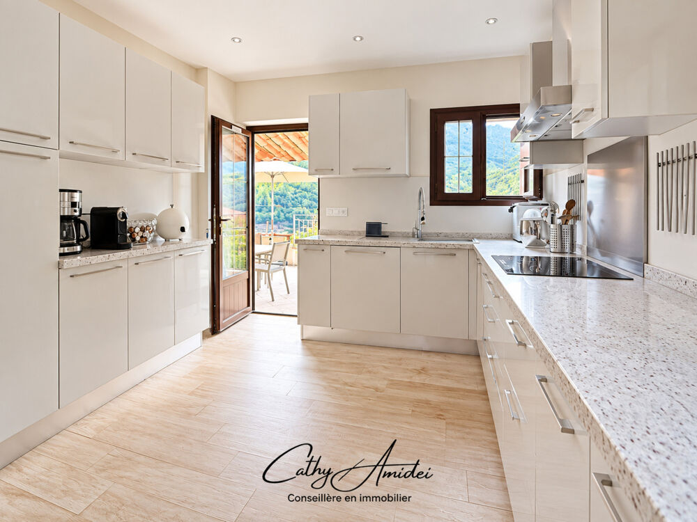 Vente Maison SERRIERA (Corse) - Golfe de Porto - A VENDRE, Maison rénovée, T5 + T3, terrasses, plage à 3Km Serriera