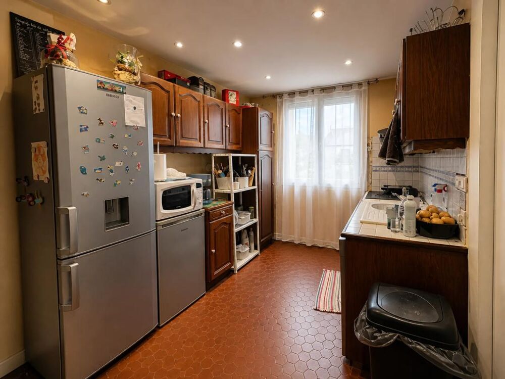 Vente Maison Maison de 5 pièces de 105 m² à Savigny-le-Temple Savigny le temple