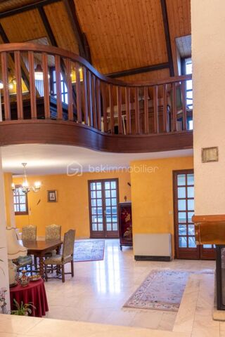  Maison � vendre 6 pi�ces 210 m�