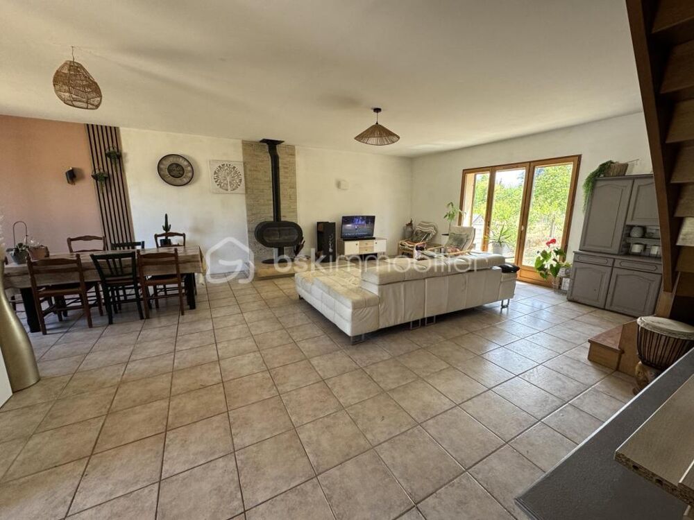 Vente Maison Maison familiale de 162m²- terrain de 1829m² Darvoy