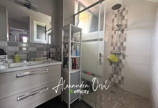  Maison à vendre 9 pièces 205 m²