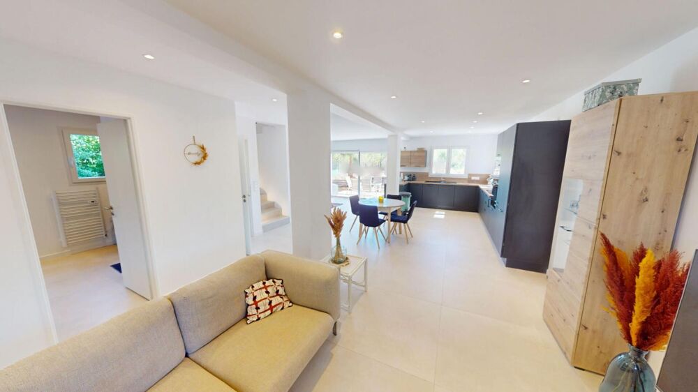 Vidauban, villa contemporaine RE2020 , 5 chambres, à voir rapidement!