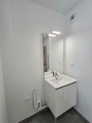 Appartement à louer 2 pièces 44 m²