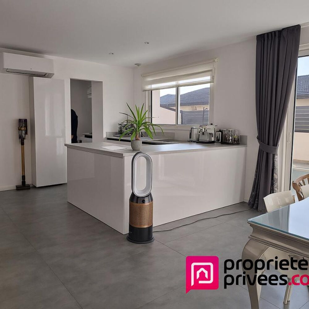 Vente Maison Maison Montelimar 4 CHAMBRES 269 000 EUROS HONORAIRES CHARGE VENDEUR Montelimar