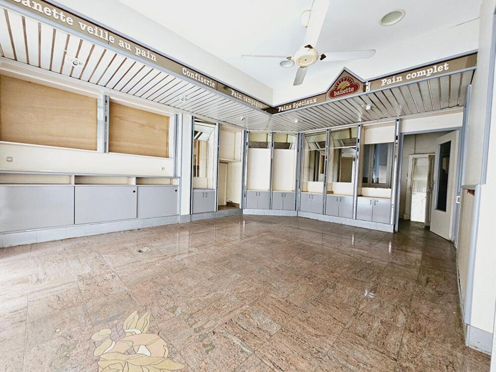Vente Maison SAINT DOULCHARD IMMEUBLE DE 285M² GARAGE DEPENDANCES Saint doulchard