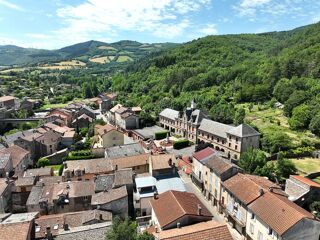  Propriété/château à vendre 15 + pièces 273 m²