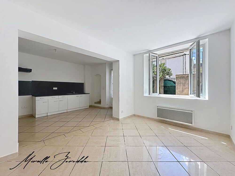 Vente Maison REDESSAN  A VENDRE ENSEMBLE IMMOBILIER  de 185m² avec cour, terrasse et garage Redessan
