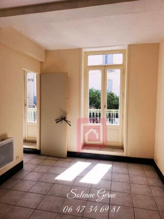  Immeuble � vendre 10 pi�ces 220 m�