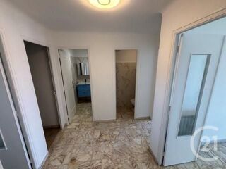  Appartement à louer 3 pièces 52 m²