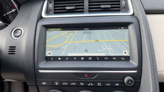 E-PACE 2.0 i 250 AWD BVA7 Dynamique 2018 occasion 62300 Lens