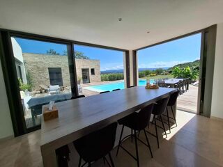  Maison � vendre 6 pi�ces 220 m�