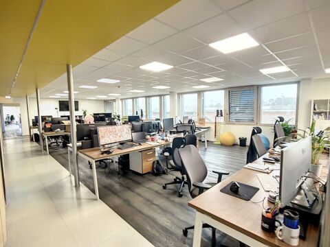 Local/bureau &agrave; vendre CHAMBERY (73) - 483 m&sup2; - 12 parking priv&eacute;s - 2 grandes terrasses Sud 1325000 73000 Chambery