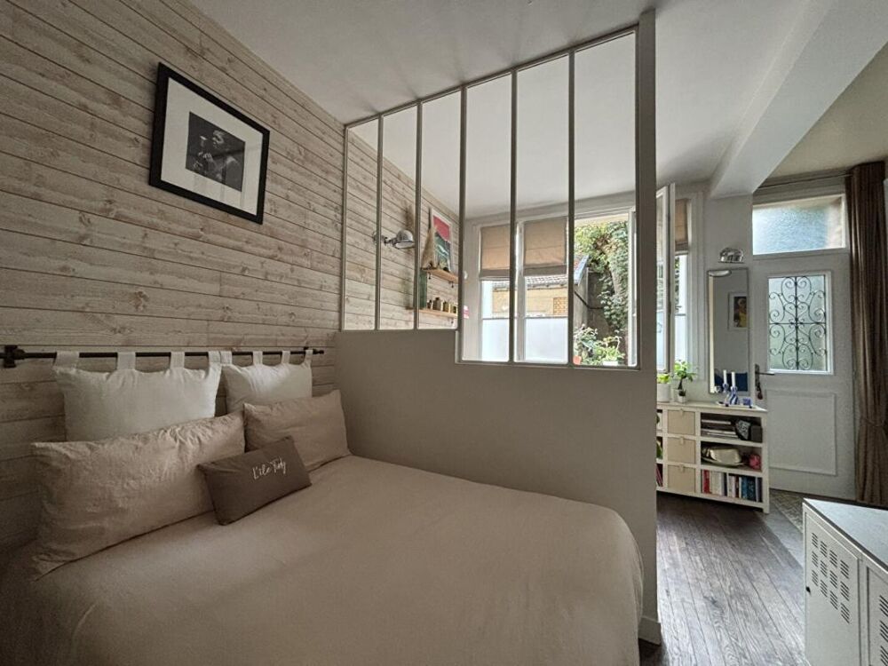 Vente Appartement Agréable deux-pièces lumineux et au calme sur cour fleurie Paris 15