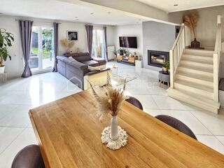  Maison  vendre 6 pices 145 m