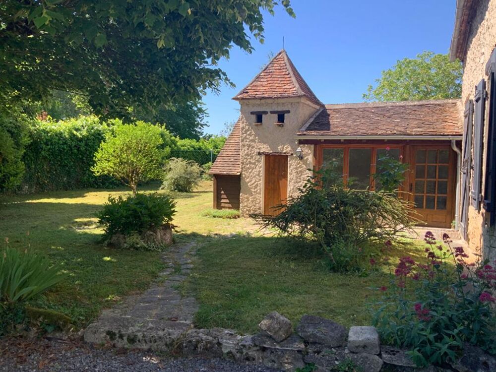 Vente Maison Belle longère de 130 m² avec son jardin bucolique - Salins Salins