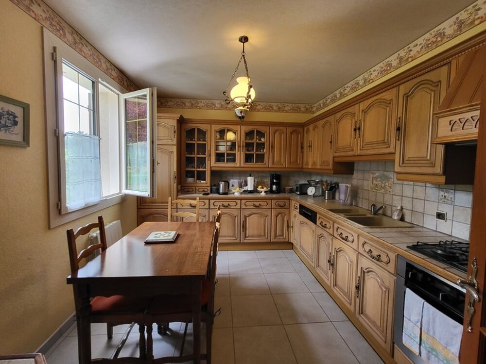 Vente Maison Maison 7 pièces à Parigné le pôlin (72) 5 MN GUECELARD Parigne le polin