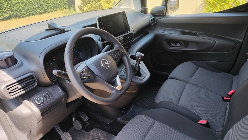 Combo VU M IV 1.5 D 130 Elegance - Premi&egrave;re main 2021 occasion 77000 Melun