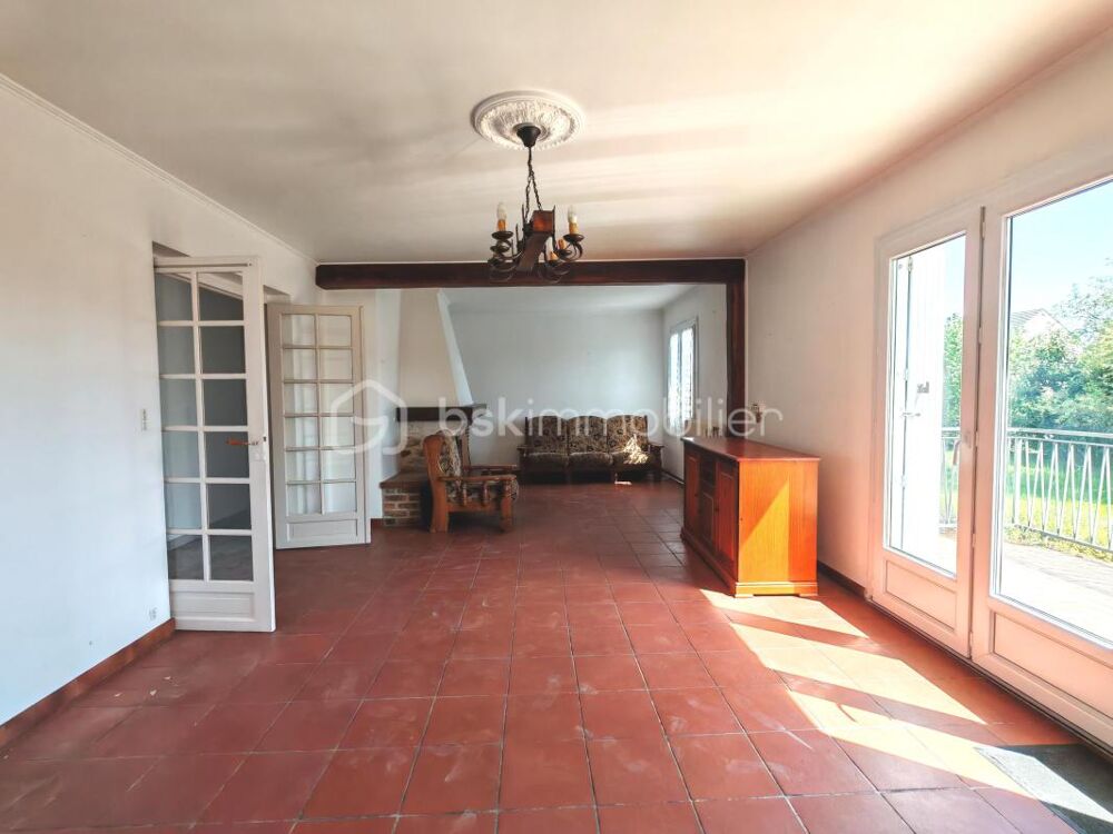 Vente Maison Charmante maison de 6 pièces avec balcon, jardin, sous-sol et 3 parkings à découvrir ! Coulommiers