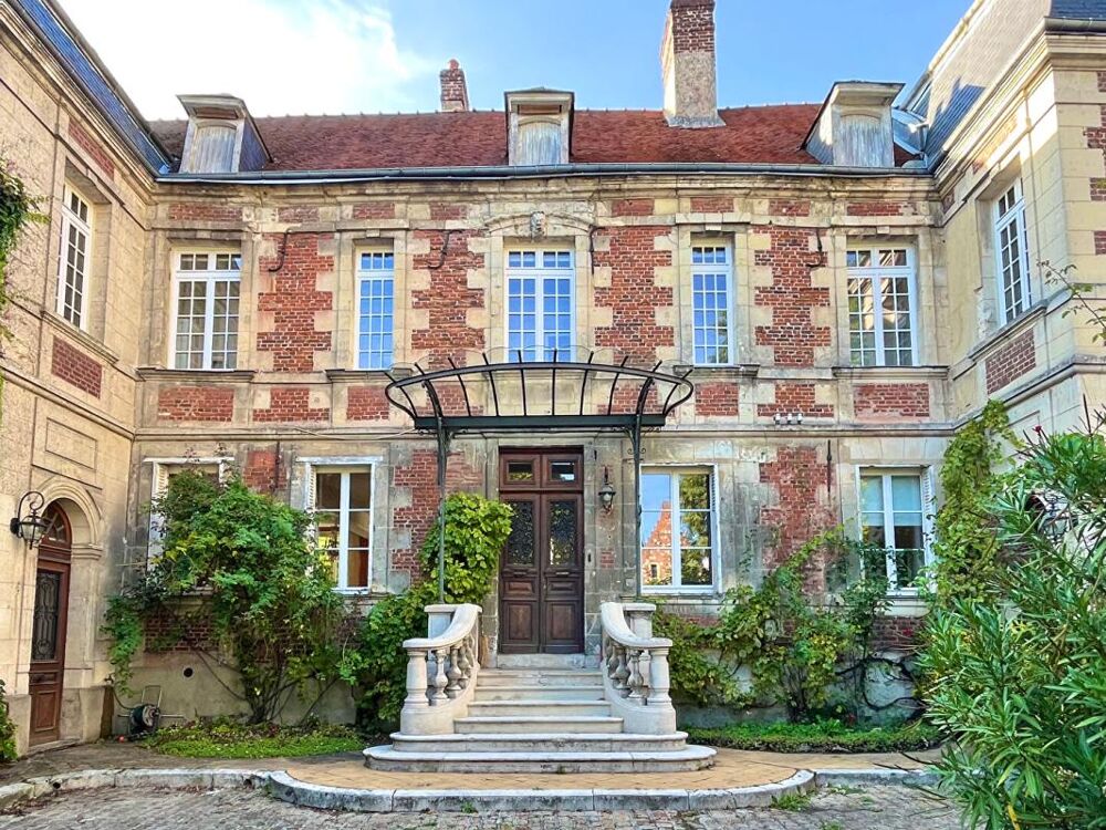 Vente Propriété/Château Maison de Maître :10 pièce(s) 288 m2 - Terrain 959m² Compiegne