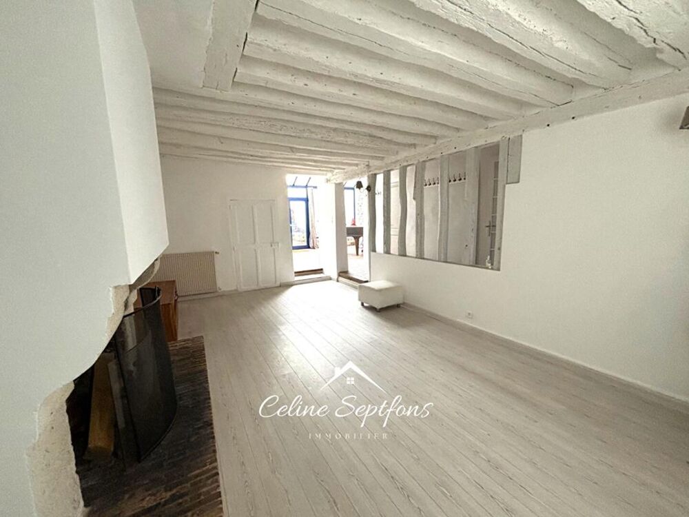 Maison familiale avec espace professionnel possible en Centre-ville de Linas