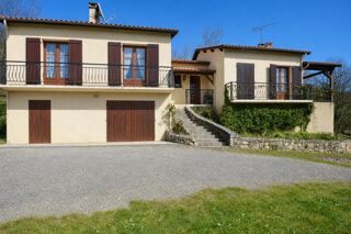  Propriété/château à vendre 7 pièces 160 m²