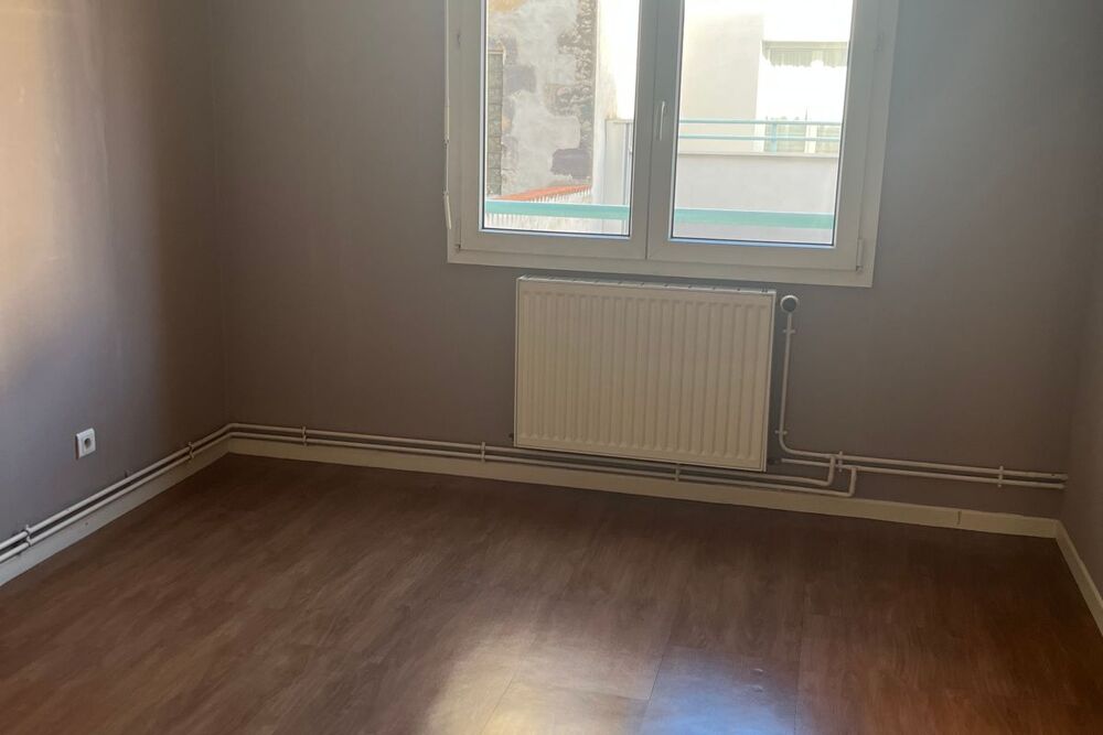 Vente Appartement SECTEUR JAUDE - APPARTEMENT 3 PIECES GARAGE - BRS Clermont ferrand