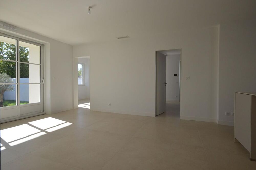 Maison Sainte Soulle 7 pièce(s) 140 m2