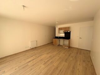  Appartement à louer 3 pièces 56 m²