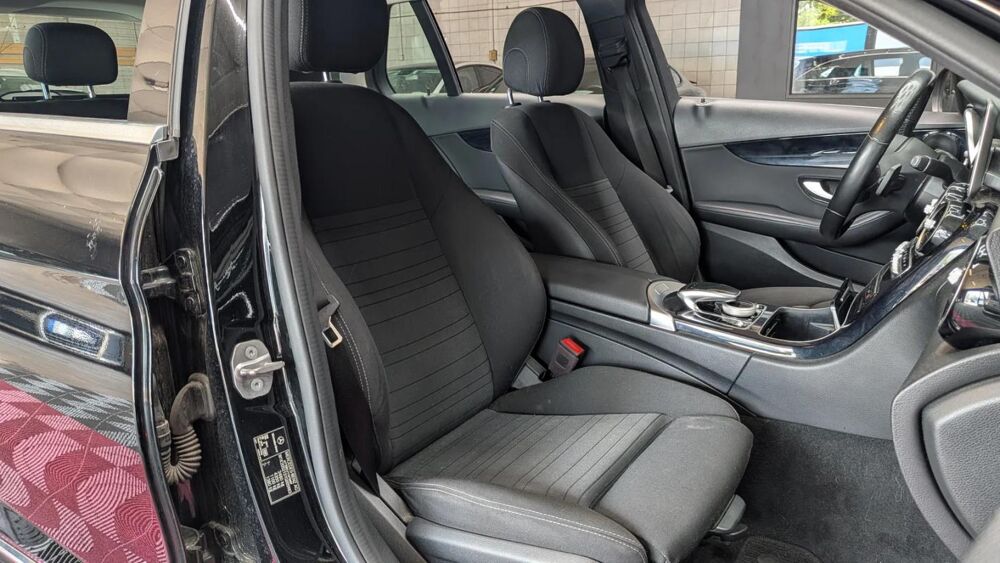 Classe C BENZ BREAK 300 DE 194+122CH AVANTGARDE LINE MERCEDES-BENZ 2020 occasion 73000 Chambery