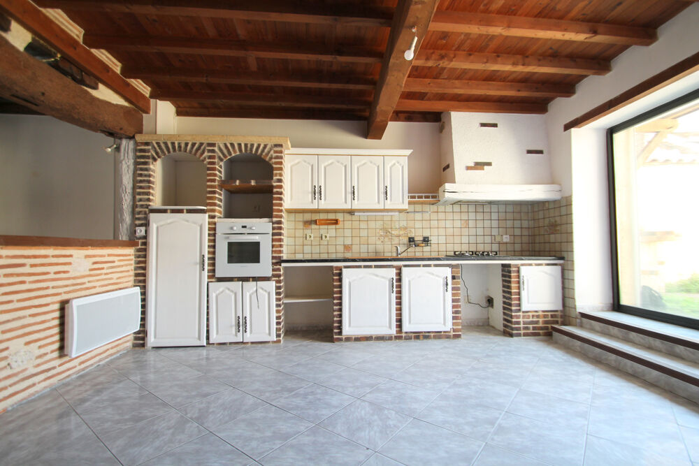Maison de village de caractère à vendre 109 m²  3 chambres + Grenier aménageable (67 m²) - cour extèrieure