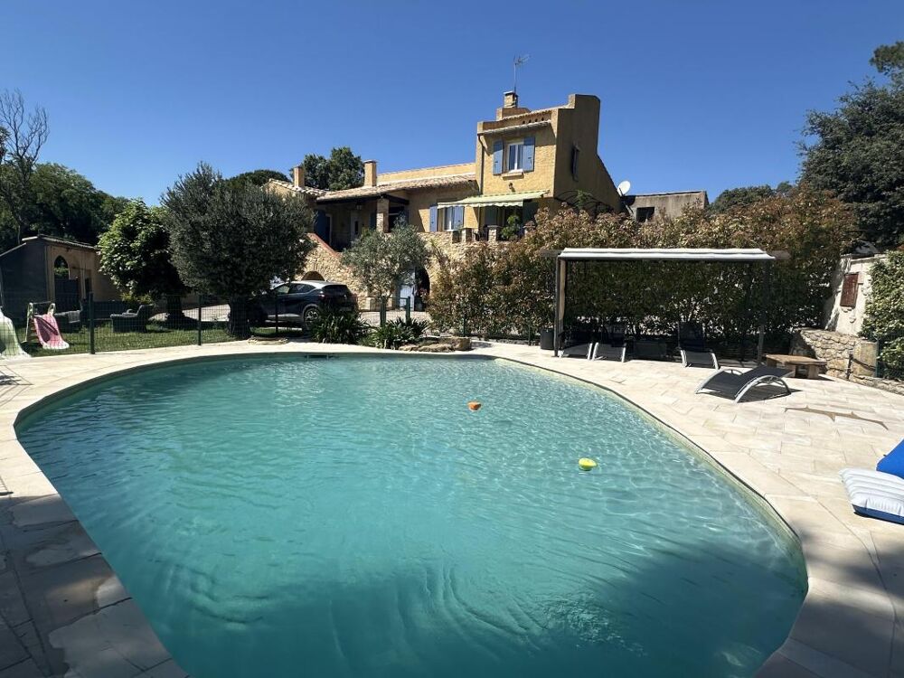 Maison 9 pièces 210 m² · à Mornas · 210 m² · 490 000 €
