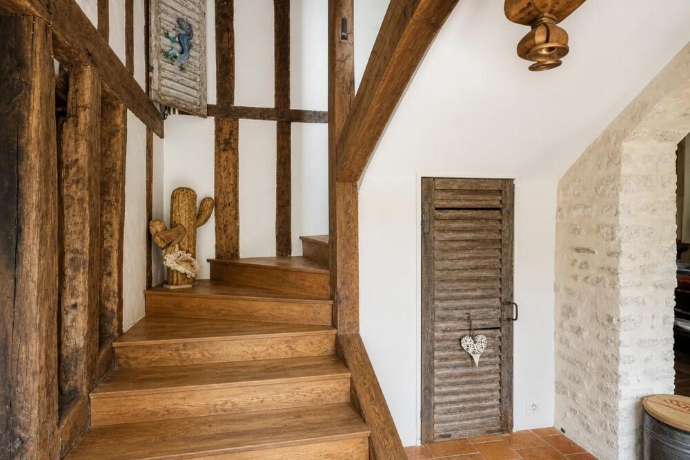 à vendre  Propriété/château Montainville (78124)