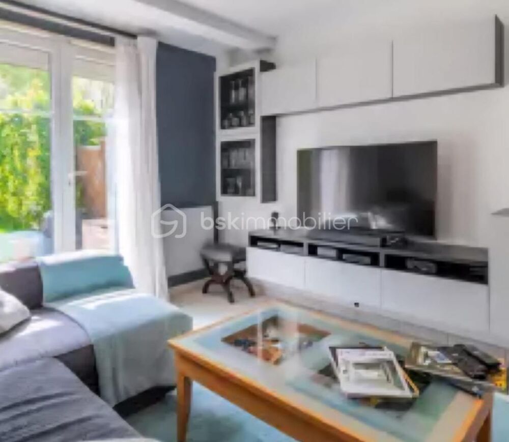 Vente Maison Maison familiale lumineuse avec jardin et garage dans une résidence sécurisée Thiais