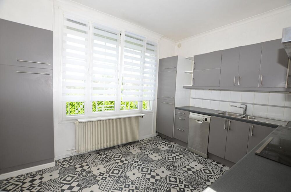 Maison Sainte Genevieve Des Bois 5 pièce(s) 80 m2
