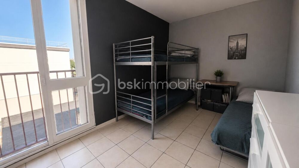 Appartement F3 - 67 m2 - 2 chambres - cave et parking