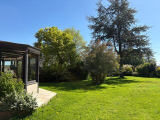  Propriété/château à vendre 8 pièces 244 m²