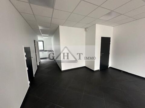 BOUTIQUE 140M² A LOUER ST-PIERRE-DU-PERRAY 2400 91280 Saint pierre du perray