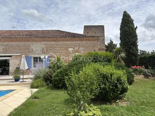  Propriété/château à vendre 10 pièces 300 m²
