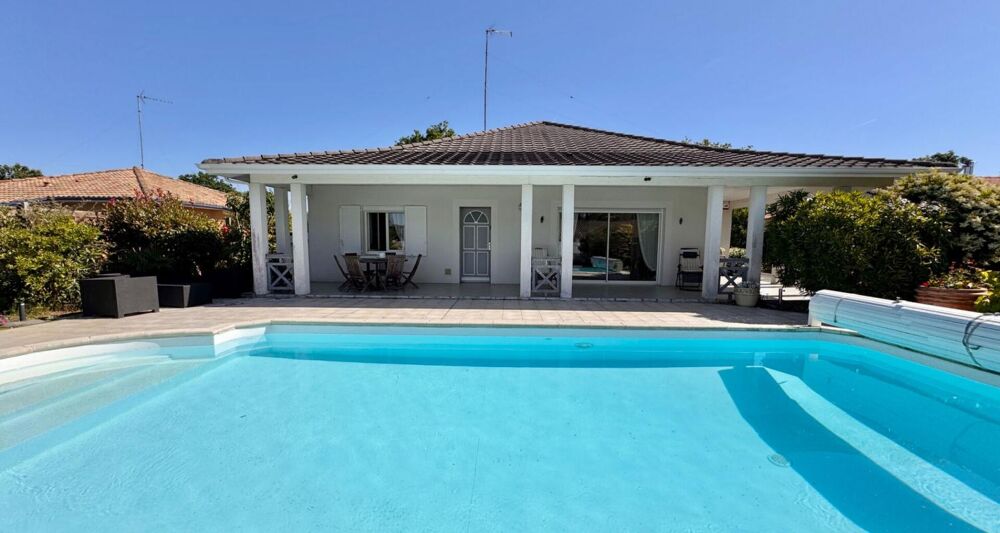 Villa plain-pied avec piscine